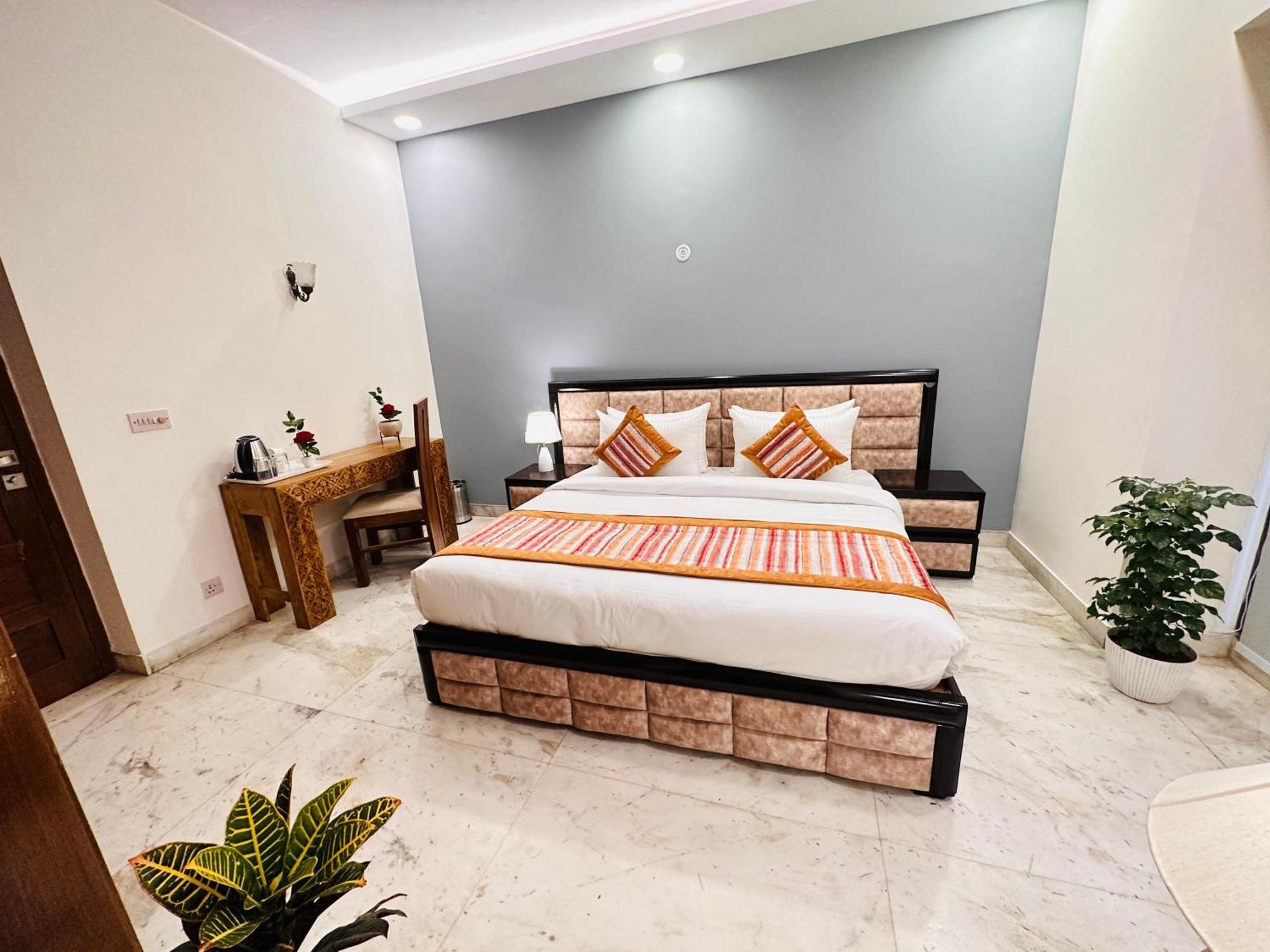 מלון Grove Residency Hauz Khas New Delhi Couple Friendly מראה חיצוני תמונה