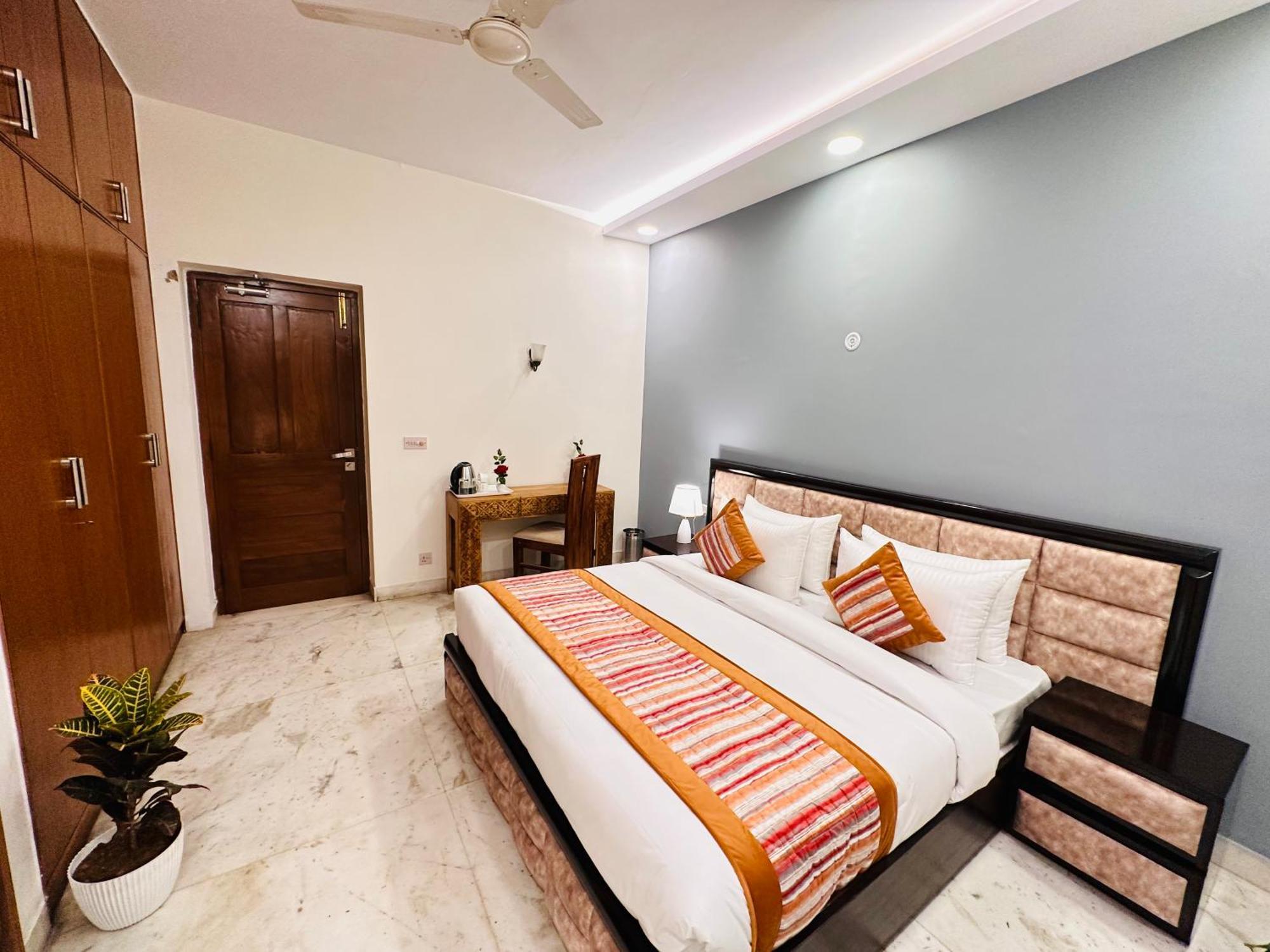 מלון Grove Residency Hauz Khas New Delhi Couple Friendly מראה חיצוני תמונה