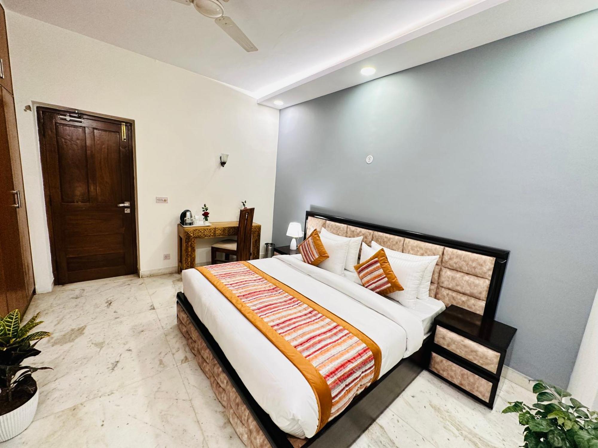 מלון Grove Residency Hauz Khas New Delhi Couple Friendly מראה חיצוני תמונה