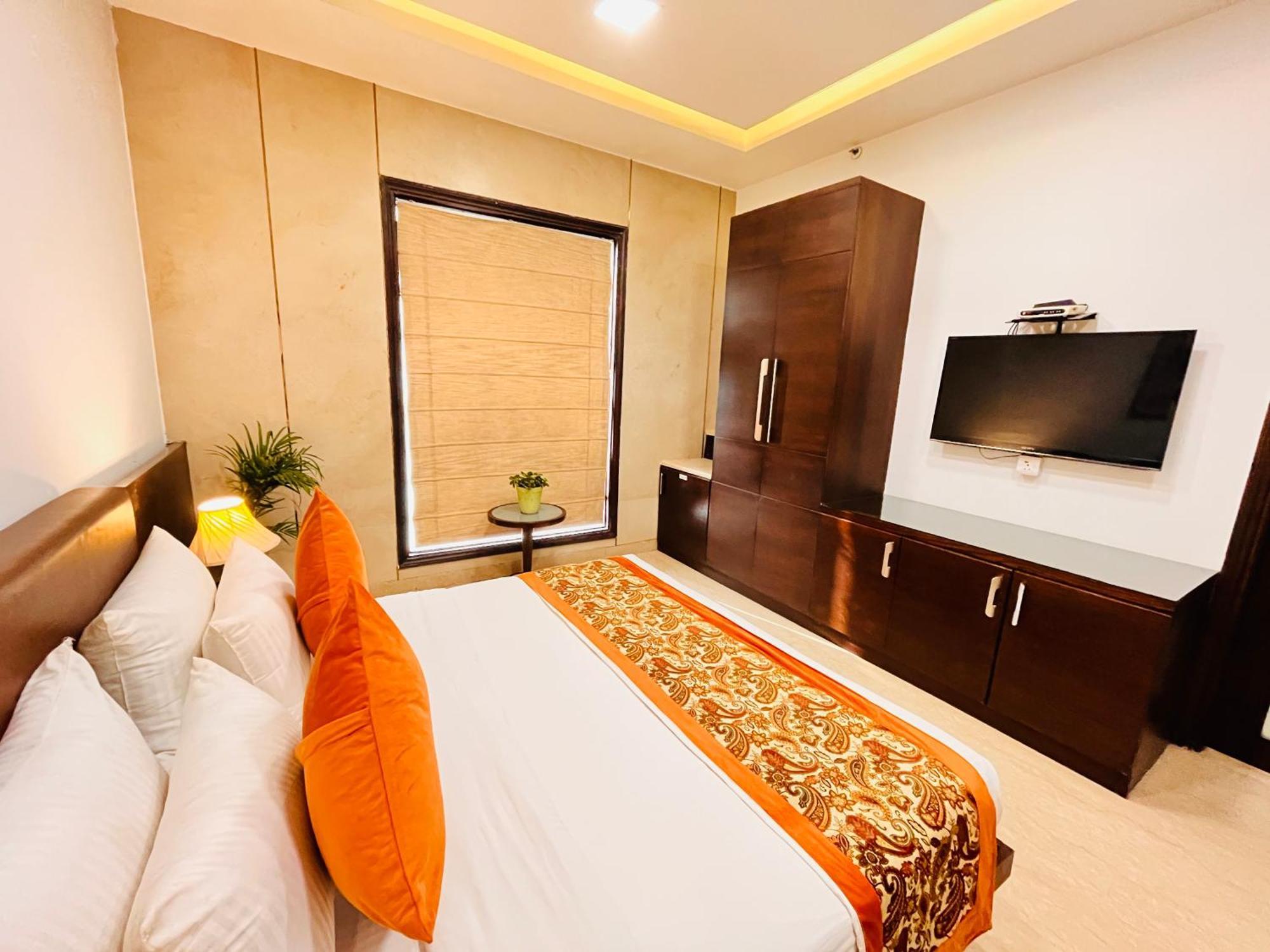 מלון Grove Residency Hauz Khas New Delhi Couple Friendly מראה חיצוני תמונה